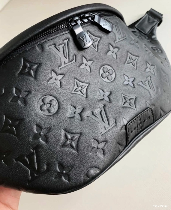 VUITTON BUMBAG LOUIS DISCOVERY 0823